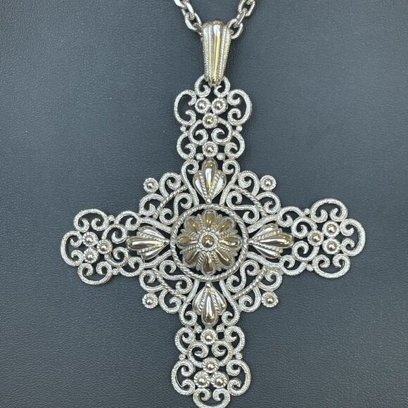 Vintage Crown Trifari Ornate Filigree Cross Pendant Large Oversized Necklace - Picture 2 of 8